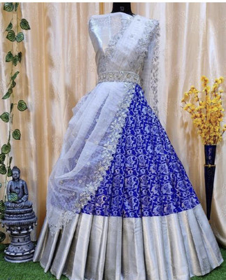 ADESHETHNICWEAR Self Design Semi Stitched Lehenga Choli(Blue)
