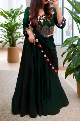 HOUSE OF COMMON Embellished Semi Stitched Lehenga & Crop Top(Green)
