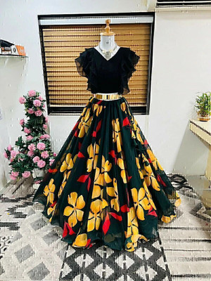 HOUSE OF COMMON Printed Stitched Lehenga & Crop Top(Black, Yellow)