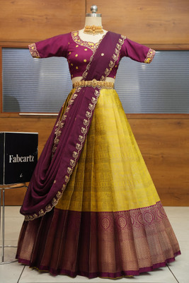 Sonu Creation Self Design Semi Stitched Lehenga Choli(Yellow)