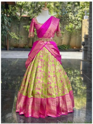 VADTALWALA Floral Print, Self Design Semi Stitched Lehenga Choli(Pink)