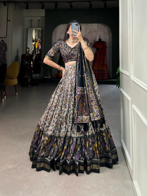 RADHVI BIZ Self Design Semi Stitched Lehenga Choli(Black)