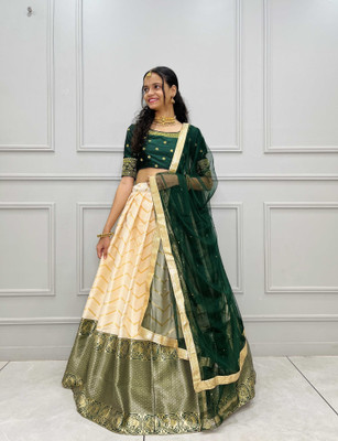 Payu Self Design Semi Stitched Lehenga Choli(Dark Green)