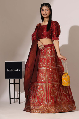 SHREE CREATION Self Design Semi Stitched Lehenga Choli(Maroon)