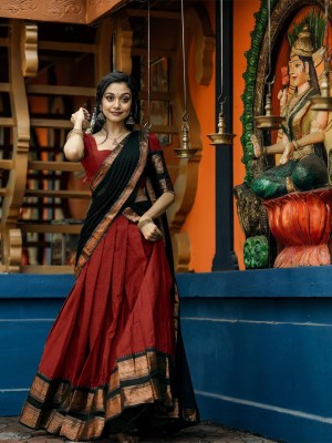 PAVITRAA SAREES Solid Semi Stitched Lehenga Choli(Red, Black)