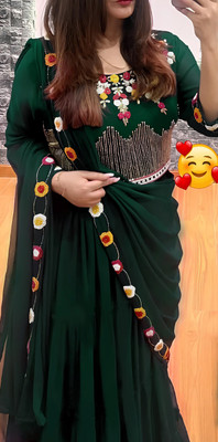 New Pooja Embellished Semi Stitched Lehenga & Crop Top(Green)