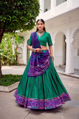 HOUSE OF COMMON Floral Print Semi Stitched Lehenga Choli(Green)