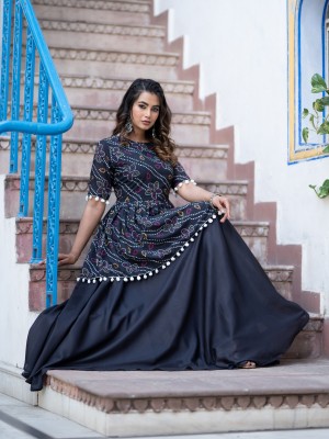 Tasrika Solid Semi Stitched Lehenga Choli(Black)