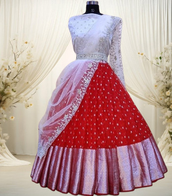 HOUSE OF COMMON Self Design Semi Stitched Lehenga Choli(Red)