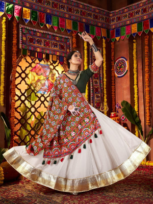 odette Embroidered Semi Stitched Lehenga Choli(White)