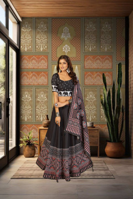 KRISHU ETHNICS Digital Print Semi Stitched Lehenga Choli(Black, Red)