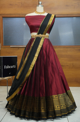 Sonu Creation Self Design Semi Stitched Lehenga Choli(Maroon)