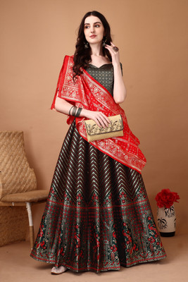 SWAMI STUDIO Self Design Semi Stitched Lehenga Choli(Green)