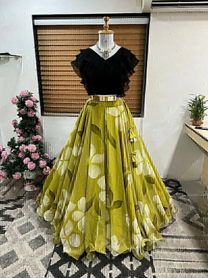 HOUSE OF COMMON Printed Stitched Lehenga & Crop Top(Green)