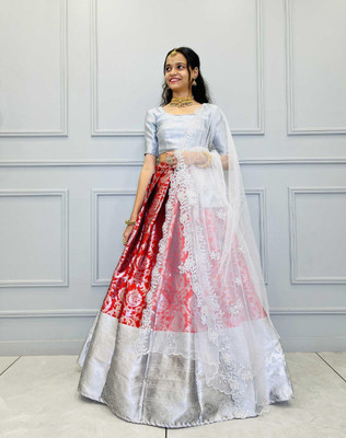 ADESHETHNICWEAR Self Design Semi Stitched Lehenga Choli(Red)