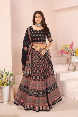 KRISHU ETHNICS Digital Print Semi Stitched Lehenga Choli(Black, Red)
