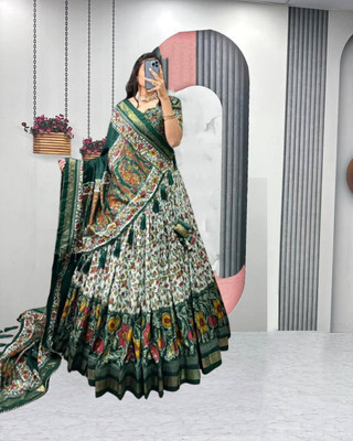 AAYUSHYAM ENTERPRISE Self Design Semi Stitched Lehenga Choli(Green)