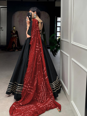 RADHVI BIZ Self Design Semi Stitched Lehenga Choli(Black)