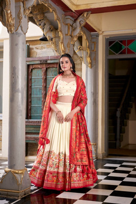 HOUSE OF COMMON Floral Print Semi Stitched Lehenga Choli(White)