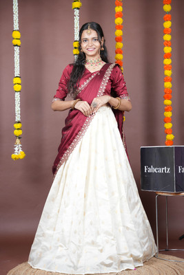 Sonu Creation Self Design Semi Stitched Lehenga Choli(Maroon)
