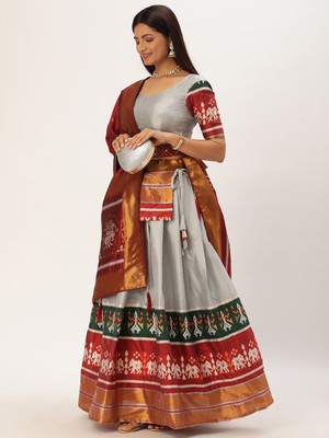 Payu Self Design Semi Stitched Lehenga Choli(White)