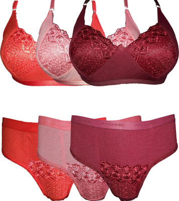 Yana Lingerie Set
