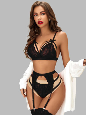 avyanga Lingerie Set