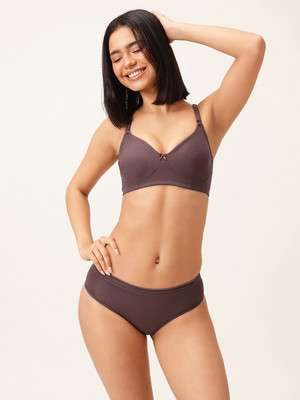 Clovia Lingerie Set