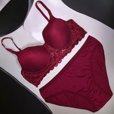 Piylu Lingerie Set