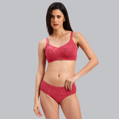 SOIE Lingerie Set
