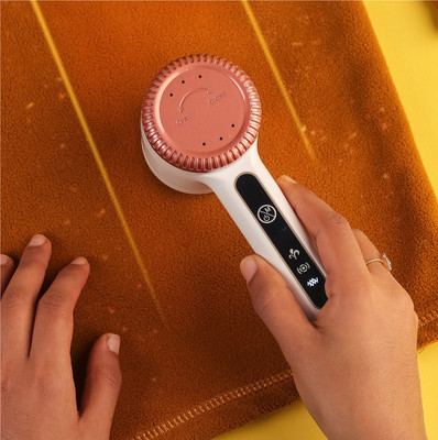 InstaCuppa Rechargeable Lint Remover with Adjustable Speed Settings for Busy Moms Lint Roller