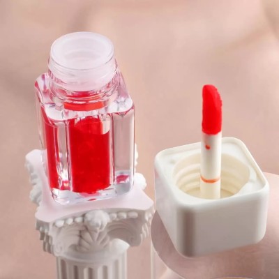 GFSU - GO FOR SOMETHING UNIQUE Lip Oil Glossy Moisturizing, Plumping, Hydrating STRAWBERRY FRUIT(Pack of: 1, 3 g)