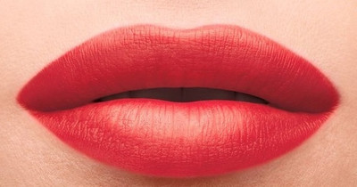 YAWI new best red color water proof long lasting lipstick for makeup look lips(red, 2 g)