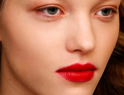 Wonholli 2 in 1 Red Lipstick with Matte Finish(Red, 7 ml)