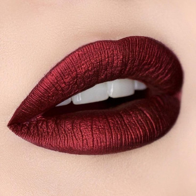 DARYUE Ultra Shine Gold Waterproof Sequins Pigmented Smudge Proof Lipstick(maroon, 8 ml)