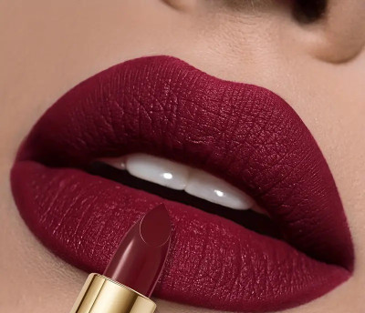 YAWI Dark lip crayon infused with a soft velvet formula(Dark Red, 4.2 g)