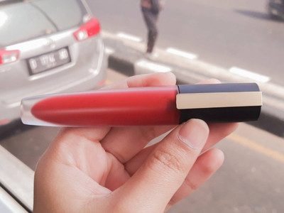 YAWI Matte Smudge Proof and Non Transfer Liquid Lipstick(Red, 6 ml)