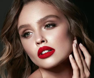 DYSOKAYO flawless matte finish match your skin tone.2 in 1 Lipstick(red, 8 g)