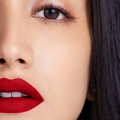 YAWI NEW PREFECT MAKE UP BASE LIP ULTRA MATTE ,LIQUID LIPSTICK(ROYAL RED, 6 g)