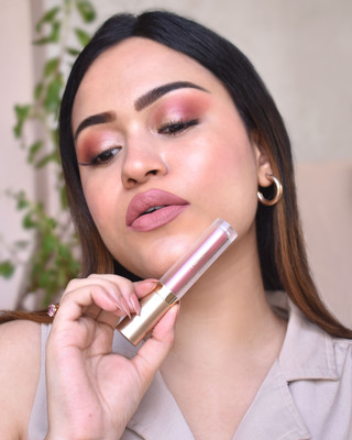 DeBelle Majestique Matte Liquid Lipstick(Vivid Valerie, 3.5 ml)