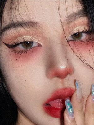 Latixmat Kiss Proof & Smudge proof Velvet Matte Chill Red Lip Stain(Chill Red, 7 ml)