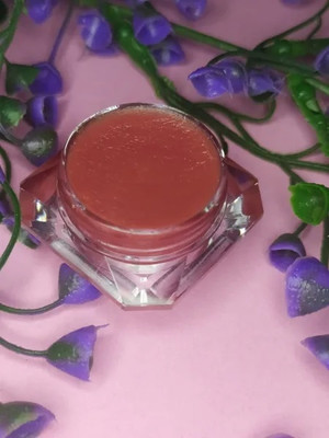 GABBU natural color to your lip and cheeks with the Roseate Tint Lush(brown, 15 g)