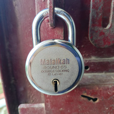 Malaikah Round 65mm Double Locking 8 Lever 3 Keys Pack Of 1 Padlock(Silver)