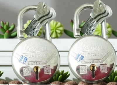 HARRISON H-0374 Iron Four Lever Center Shutter Lock Set 535 Padlock(Brown)
