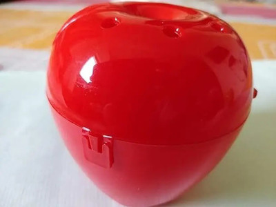 TECKLE Red Plastic Apple Storage Case with 1 Compartment Lunch Box Container (30AAP03) 1 Containers Lunch Box(220 ml)