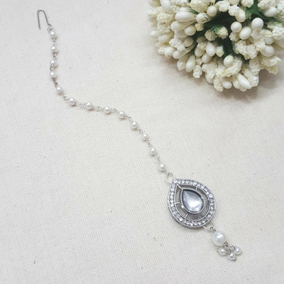 Jaipri Pan Shape Ad Stone Maang Tikka For Women and Girls (Silver) Brass Maang Tikka