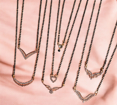 ELCETRATD JEWELLERY shimmering beautiful tanmaniya PACK OF 7 combo for women Alloy Mangalsutra