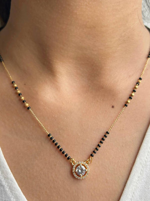 CLONEO Round Shape Diamond Attached Fancy Chain 18 Inch Mangalsutra Alloy Mangalsutra
