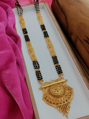 MADHURAM FASHION Brass Gold-plated Gold Jewellery Set(Pack of 1)