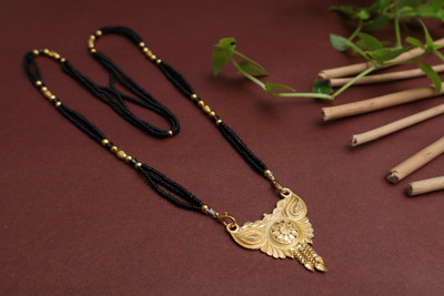 PJSales Women's Beautiful & Stylish Golden Mangalsutra Set (Pack of 01) Alloy Mangalsutra